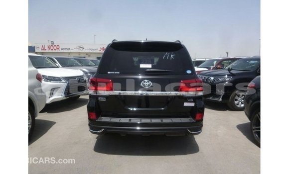 Acheter Import Voiture Toyota Land Cruiser Noir à Import - Dubai, Central Acheter Import Voiture Toyota Land Cruiser Noir à Import - Dubai, Central