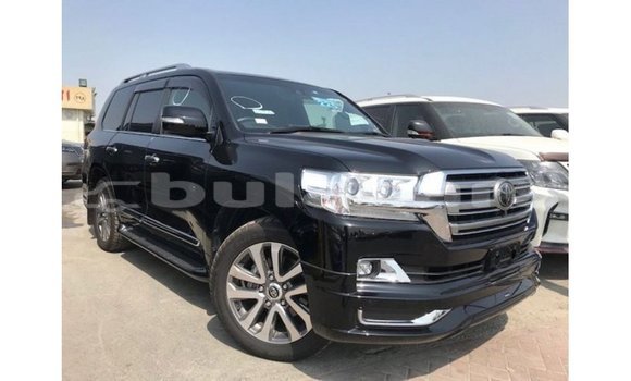 Acheter Import Voiture Toyota Land Cruiser Noir à Import - Dubai, Central Acheter Import Voiture Toyota Land Cruiser Noir à Import - Dubai, Central