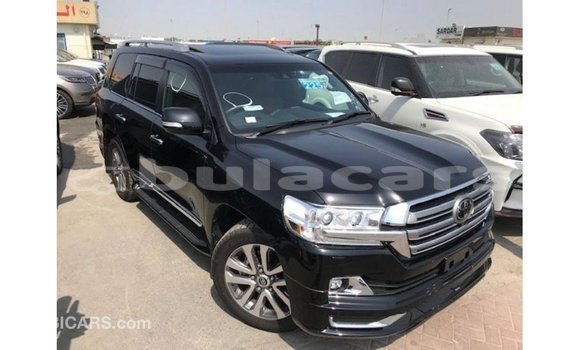 Acheter Import Voiture Toyota Land Cruiser Noir à Import - Dubai, Central Acheter Import Voiture Toyota Land Cruiser Noir à Import - Dubai, Central