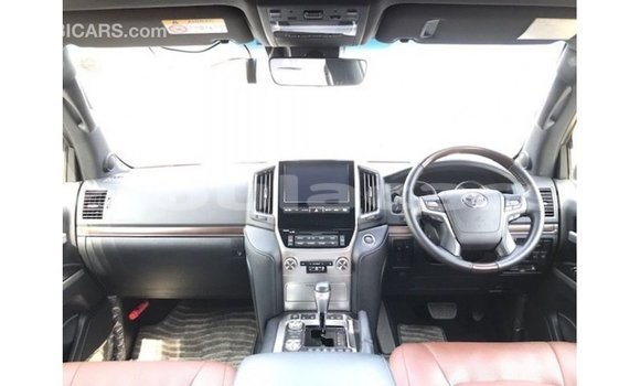 Acheter Import Voiture Toyota Land Cruiser Noir à Import - Dubai, Central Acheter Import Voiture Toyota Land Cruiser Noir à Import - Dubai, Central