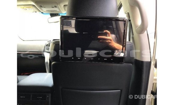 Buy Import Toyota Land Cruiser White Car in Import - Dubai in Central Buy Import Toyota Land Cruiser White Car in Import - Dubai in Central