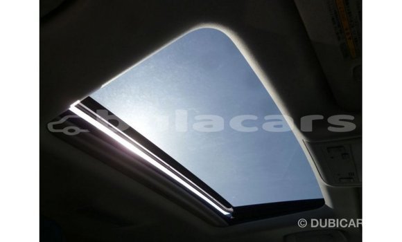 Buy Import Toyota Land Cruiser White Car in Import - Dubai in Central Buy Import Toyota Land Cruiser White Car in Import - Dubai in Central