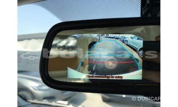 Acheter Import Voiture Toyota Hiace Blanc à Import - Dubai, Central Acheter Import Voiture Toyota Hiace Blanc à Import - Dubai, Central