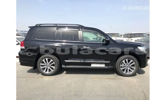 Buy Import Toyota Land Cruiser Black Car in Import - Dubai in Central Buy Import Toyota Land Cruiser Black Car in Import - Dubai in Central