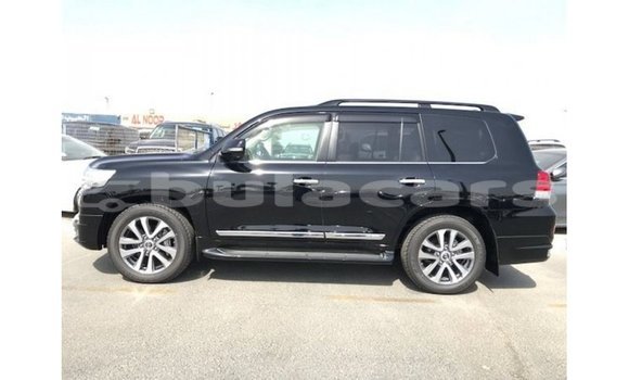 Buy Import Toyota Land Cruiser Black Car in Import - Dubai in Central Buy Import Toyota Land Cruiser Black Car in Import - Dubai in Central