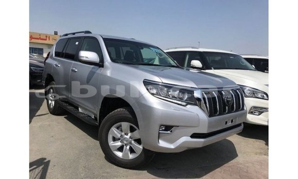 Acheter Import Voiture Toyota Prado Gris à Import - Dubai, Central Acheter Import Voiture Toyota Prado Gris à Import - Dubai, Central