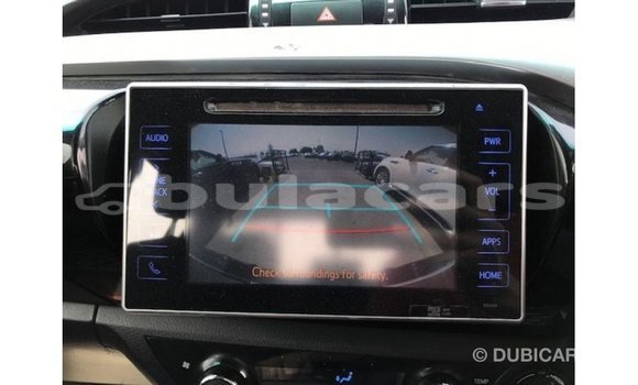 Acheter Import Voiture Toyota Hilux Noir à Import - Dubai, Central Acheter Import Voiture Toyota Hilux Noir à Import - Dubai, Central