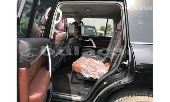 Buy Import Toyota Land Cruiser Black Car in Import - Dubai in Central Buy Import Toyota Land Cruiser Black Car in Import - Dubai in Central