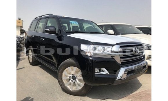 Buy Import Toyota Land Cruiser Black Car in Import - Dubai in Central Buy Import Toyota Land Cruiser Black Car in Import - Dubai in Central