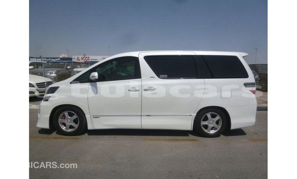 Buy Import Toyota Vellfire White Car in Import - Dubai in Central Buy Import Toyota Vellfire White Car in Import - Dubai in Central