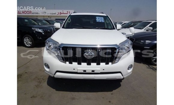 Acheter Import Voiture Toyota Prado Blanc à Import - Dubai, Central Acheter Import Voiture Toyota Prado Blanc à Import - Dubai, Central