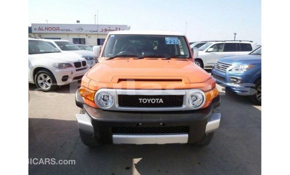 Acheter Import Voiture Toyota FJ Cruiser Autre à Import - Dubai, Central Acheter Import Voiture Toyota FJ Cruiser Autre à Import - Dubai, Central