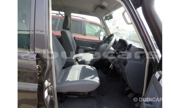 Buy Import Toyota Land Cruiser Grey Car in Import - Dubai in Central Buy Import Toyota Land Cruiser Grey Car in Import - Dubai in Central
