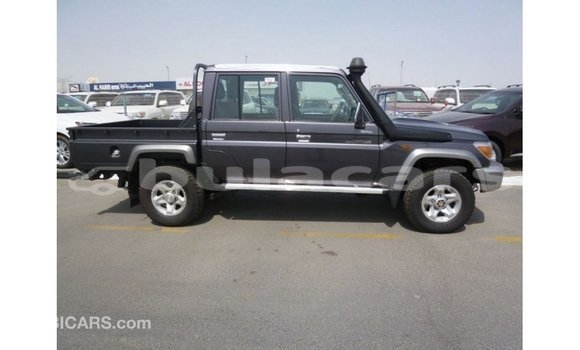 Buy Import Toyota Land Cruiser Grey Car in Import - Dubai in Central Buy Import Toyota Land Cruiser Grey Car in Import - Dubai in Central