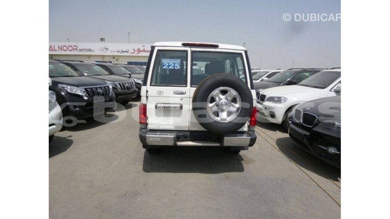 Big with watermark toyota land cruiser central import dubai 6167