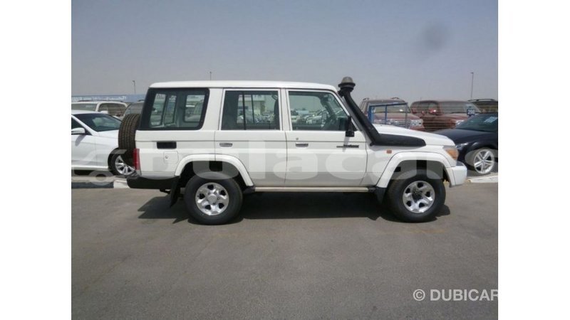 Big with watermark toyota land cruiser central import dubai 6167