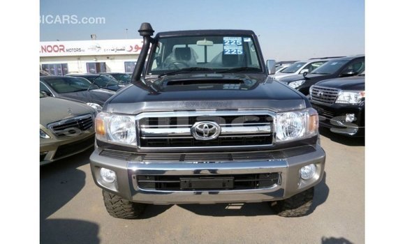 Buy Import Toyota Land Cruiser Grey Car in Import - Dubai in Central Buy Import Toyota Land Cruiser Grey Car in Import - Dubai in Central