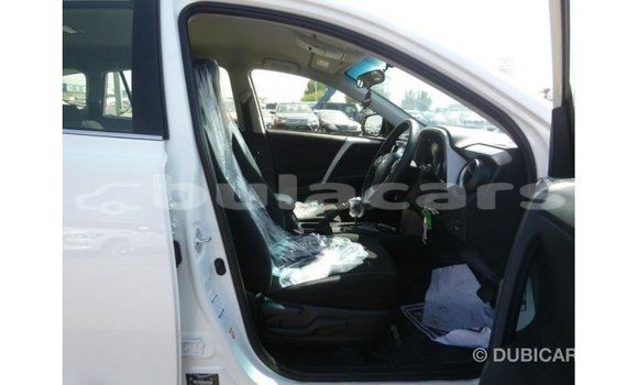 Acheter Import Voiture Toyota 4Runner Blanc à Import - Dubai, Central Acheter Import Voiture Toyota 4Runner Blanc à Import - Dubai, Central