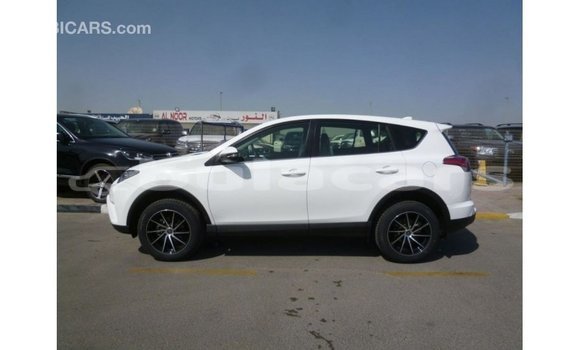 Acheter Import Voiture Toyota 4Runner Blanc à Import - Dubai, Central Acheter Import Voiture Toyota 4Runner Blanc à Import - Dubai, Central