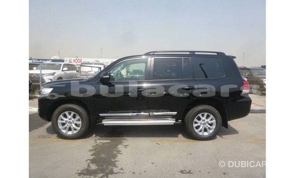 Acheter Import Voiture Toyota Land Cruiser Noir à Import - Dubai, Central Acheter Import Voiture Toyota Land Cruiser Noir à Import - Dubai, Central