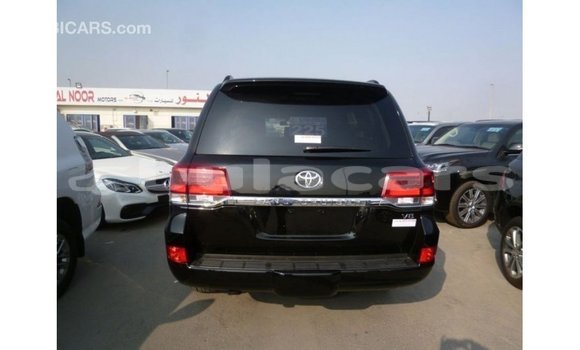 Buy Import Toyota Land Cruiser Black Car in Import - Dubai in Central Buy Import Toyota Land Cruiser Black Car in Import - Dubai in Central