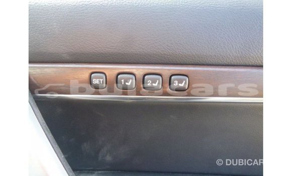 Acheter Import Voiture Toyota Land Cruiser Noir à Import - Dubai, Central Acheter Import Voiture Toyota Land Cruiser Noir à Import - Dubai, Central