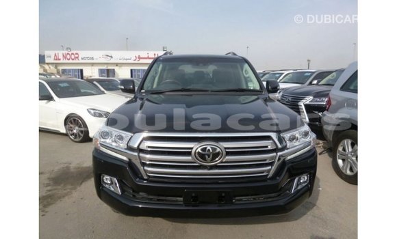 Acheter Import Voiture Toyota Land Cruiser Noir à Import - Dubai, Central Acheter Import Voiture Toyota Land Cruiser Noir à Import - Dubai, Central