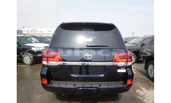 Acheter Import Voiture Toyota Land Cruiser Bleu à Import - Dubai, Central Acheter Import Voiture Toyota Land Cruiser Bleu à Import - Dubai, Central