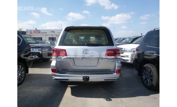 Buy Import Toyota Land Cruiser Grey Car in Import - Dubai in Central Buy Import Toyota Land Cruiser Grey Car in Import - Dubai in Central