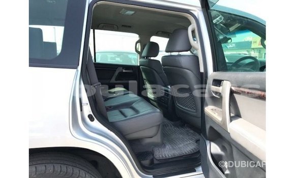 Buy Import Toyota Land Cruiser Grey Car in Import - Dubai in Central Buy Import Toyota Land Cruiser Grey Car in Import - Dubai in Central