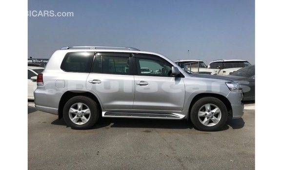 Buy Import Toyota Land Cruiser Grey Car in Import - Dubai in Central Buy Import Toyota Land Cruiser Grey Car in Import - Dubai in Central