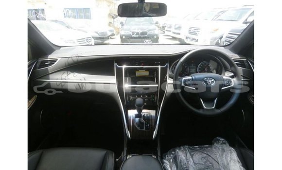 Buy Import Toyota Harrier Black Car in Import - Dubai in Central Buy Import Toyota Harrier Black Car in Import - Dubai in Central