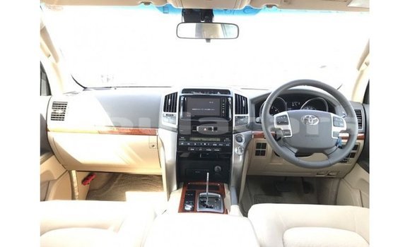 Buy Import Toyota Land Cruiser Black Car in Import - Dubai in Central Buy Import Toyota Land Cruiser Black Car in Import - Dubai in Central