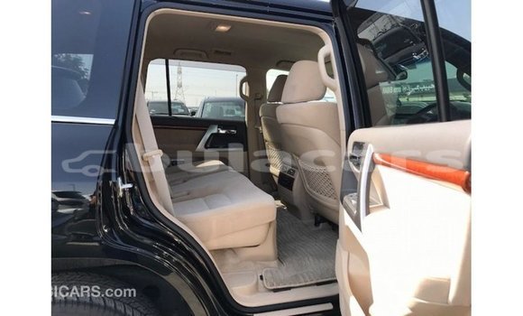Buy Import Toyota Land Cruiser Black Car in Import - Dubai in Central Buy Import Toyota Land Cruiser Black Car in Import - Dubai in Central
