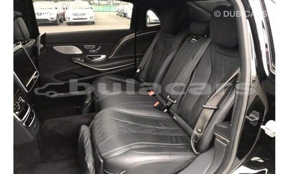 Acheter Import Voiture Mercedes-Benz 190 Noir à Import - Dubai, Central Acheter Import Voiture Mercedes-Benz 190 Noir à Import - Dubai, Central