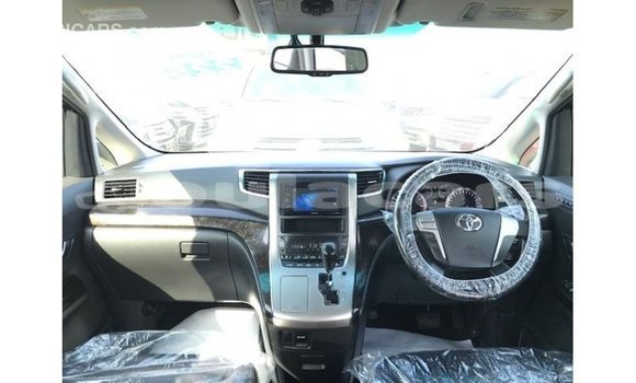 Buy Import Toyota Vellfire White Car in Import - Dubai in Central Buy Import Toyota Vellfire White Car in Import - Dubai in Central