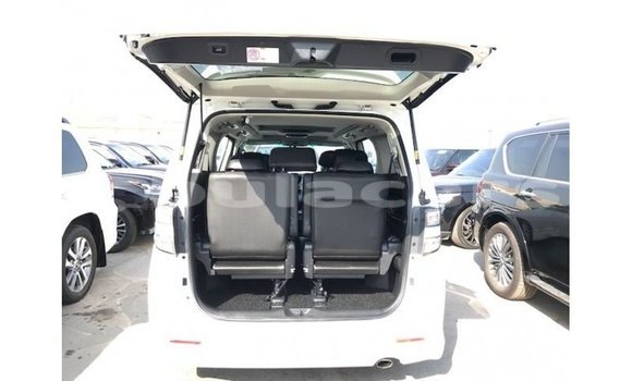 Buy Import Toyota Vellfire White Car in Import - Dubai in Central Buy Import Toyota Vellfire White Car in Import - Dubai in Central