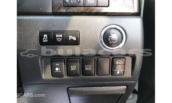 Buy Import Toyota Vellfire White Car in Import - Dubai in Central Buy Import Toyota Vellfire White Car in Import - Dubai in Central
