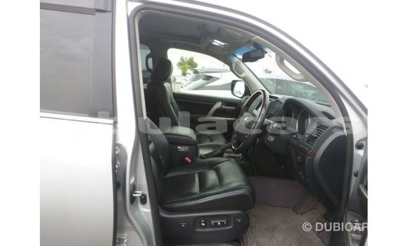 Buy Import Toyota Land Cruiser Grey Car in Import - Dubai in Central Buy Import Toyota Land Cruiser Grey Car in Import - Dubai in Central