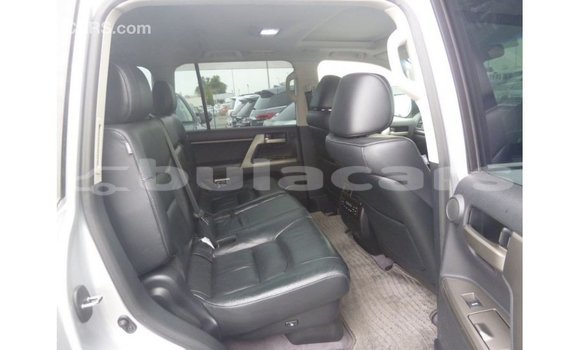 Buy Import Toyota Land Cruiser Grey Car in Import - Dubai in Central Buy Import Toyota Land Cruiser Grey Car in Import - Dubai in Central