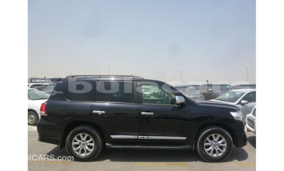 Buy Import Toyota Land Cruiser Black Car in Import - Dubai in Central Buy Import Toyota Land Cruiser Black Car in Import - Dubai in Central