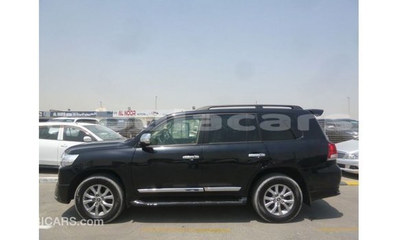 Buy Import Toyota Land Cruiser Black Car in Import - Dubai in Central Buy Import Toyota Land Cruiser Black Car in Import - Dubai in Central