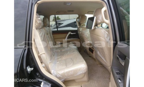 Buy Import Toyota Land Cruiser Black Car in Import - Dubai in Central Buy Import Toyota Land Cruiser Black Car in Import - Dubai in Central