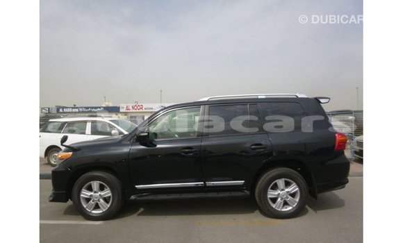 Buy Import Toyota Land Cruiser Black Car in Import - Dubai in Central Buy Import Toyota Land Cruiser Black Car in Import - Dubai in Central