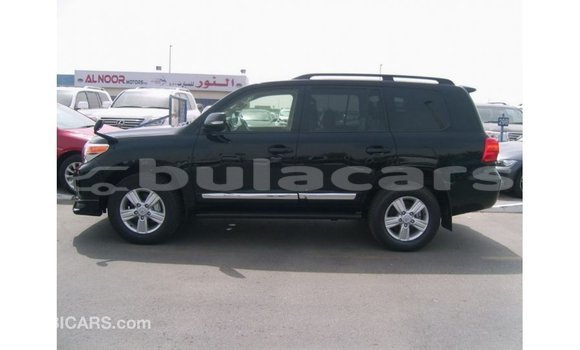 Buy Import Toyota Land Cruiser Black Car in Import - Dubai in Central Buy Import Toyota Land Cruiser Black Car in Import - Dubai in Central