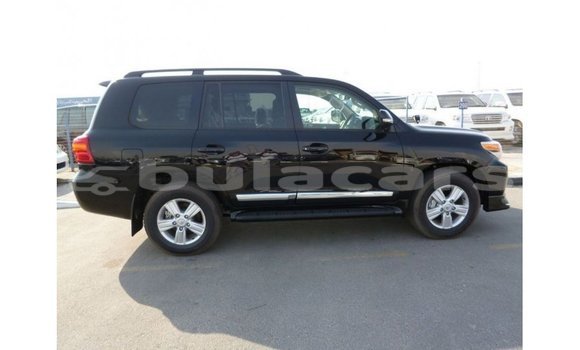 Buy Import Toyota Land Cruiser Black Car in Import - Dubai in Central Buy Import Toyota Land Cruiser Black Car in Import - Dubai in Central