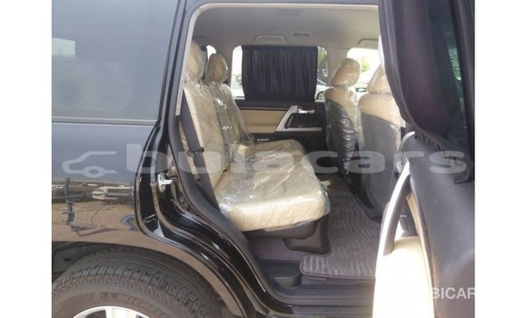 Buy Import Toyota Land Cruiser Black Car in Import - Dubai in Central Buy Import Toyota Land Cruiser Black Car in Import - Dubai in Central