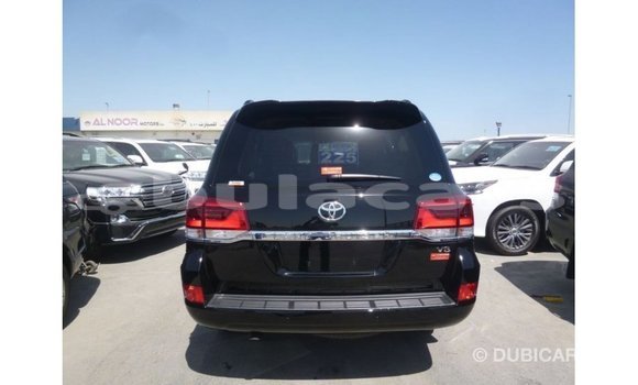 Buy Import Toyota Land Cruiser Black Car in Import - Dubai in Central Buy Import Toyota Land Cruiser Black Car in Import - Dubai in Central