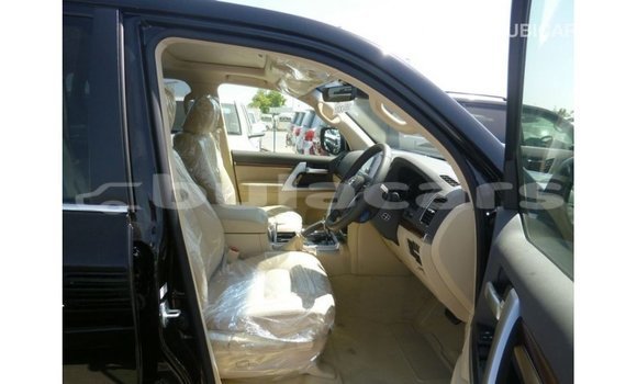 Buy Import Toyota Land Cruiser Black Car in Import - Dubai in Central Buy Import Toyota Land Cruiser Black Car in Import - Dubai in Central