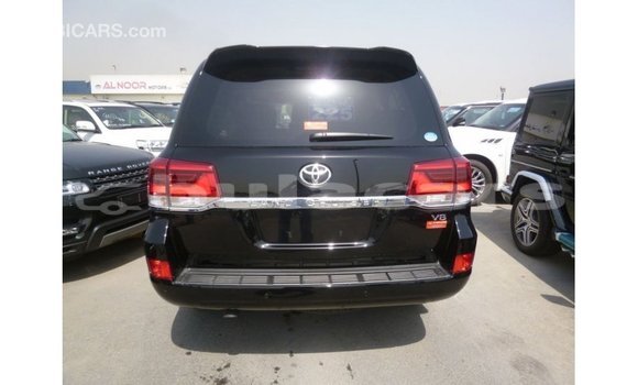 Buy Import Toyota Land Cruiser Black Car in Import - Dubai in Central Buy Import Toyota Land Cruiser Black Car in Import - Dubai in Central